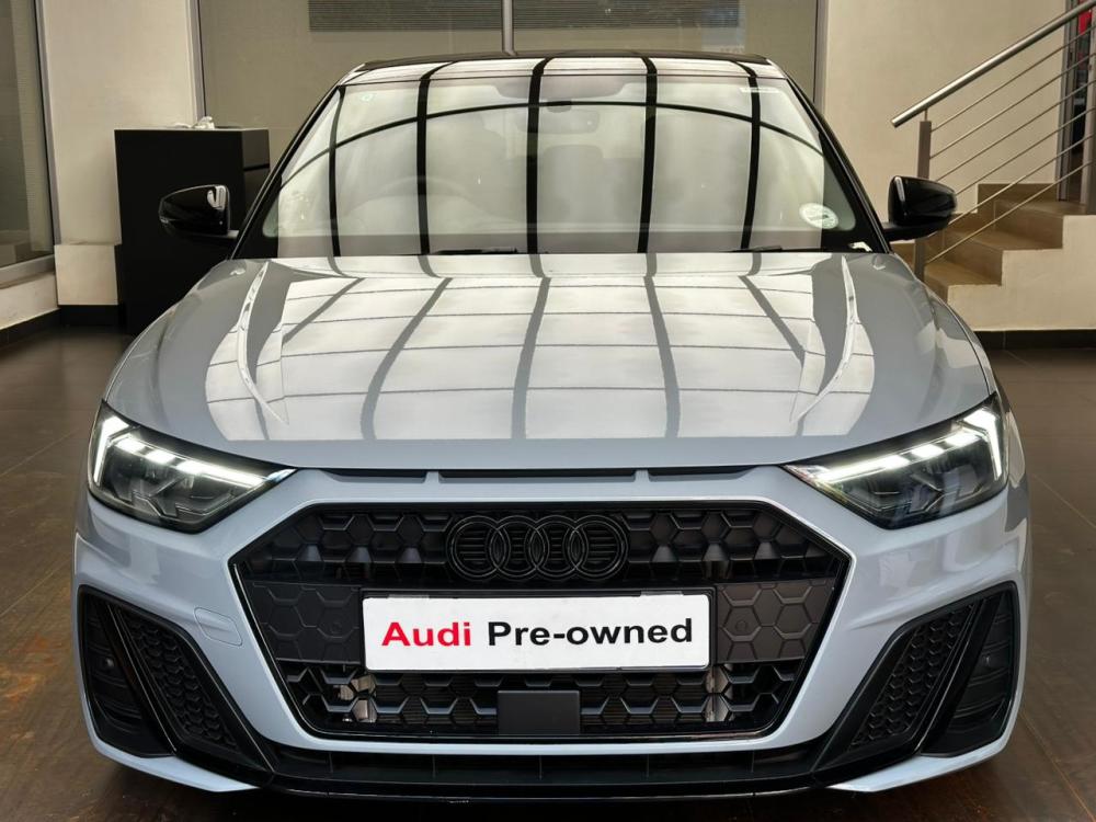 AUDI A1 SPORTBACK 30 TFSI BLACK EDITION S-TRONIC, image 2