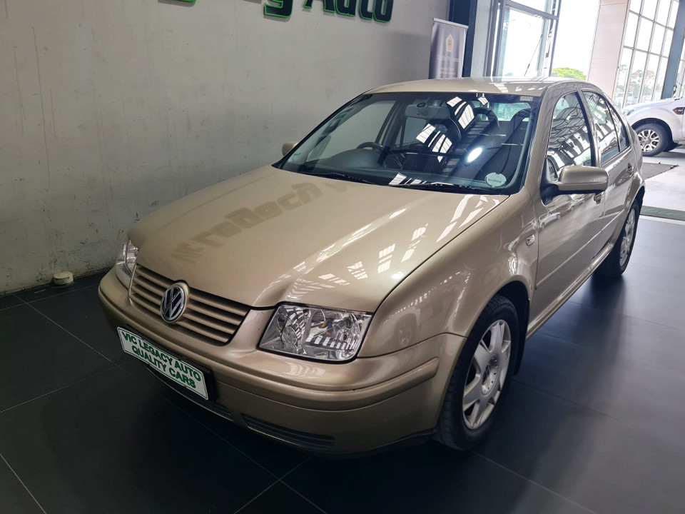 VOLKSWAGEN JETTA 4 2.0 HIGHLINE, image 2