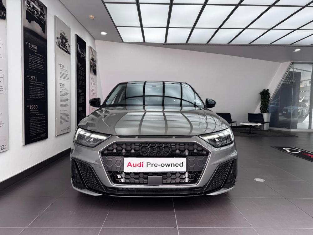 AUDI A1 SPORTBACK 30 TFSI BLACK EDITION S-TRONIC, image 2