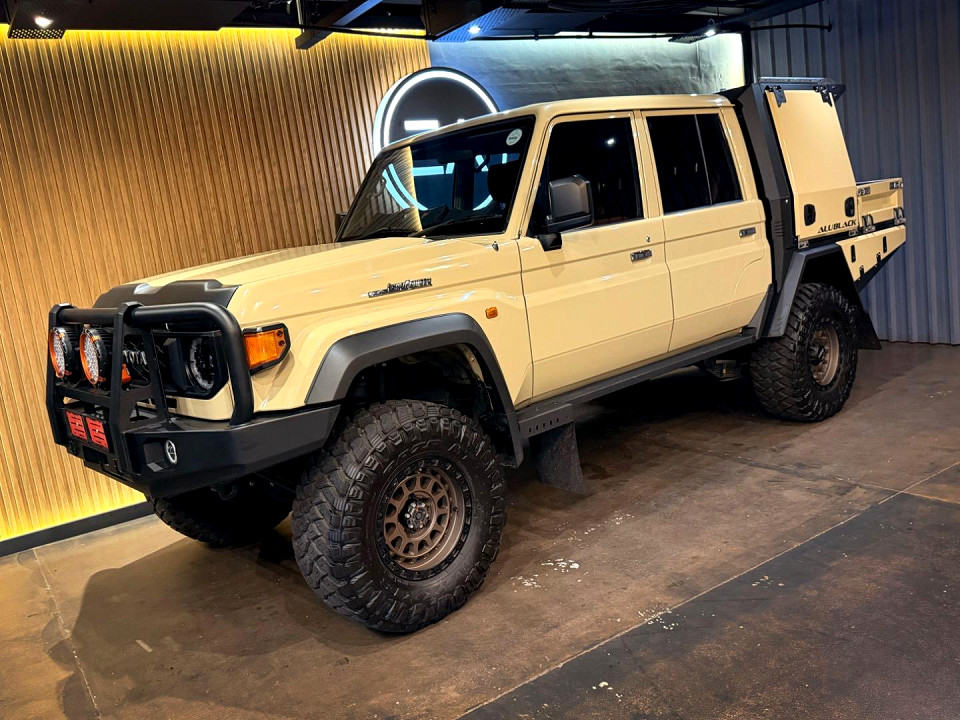 TOYOTA LAND CRUISER 79 2.8 GD-6 P/U D/C A/T, image 2