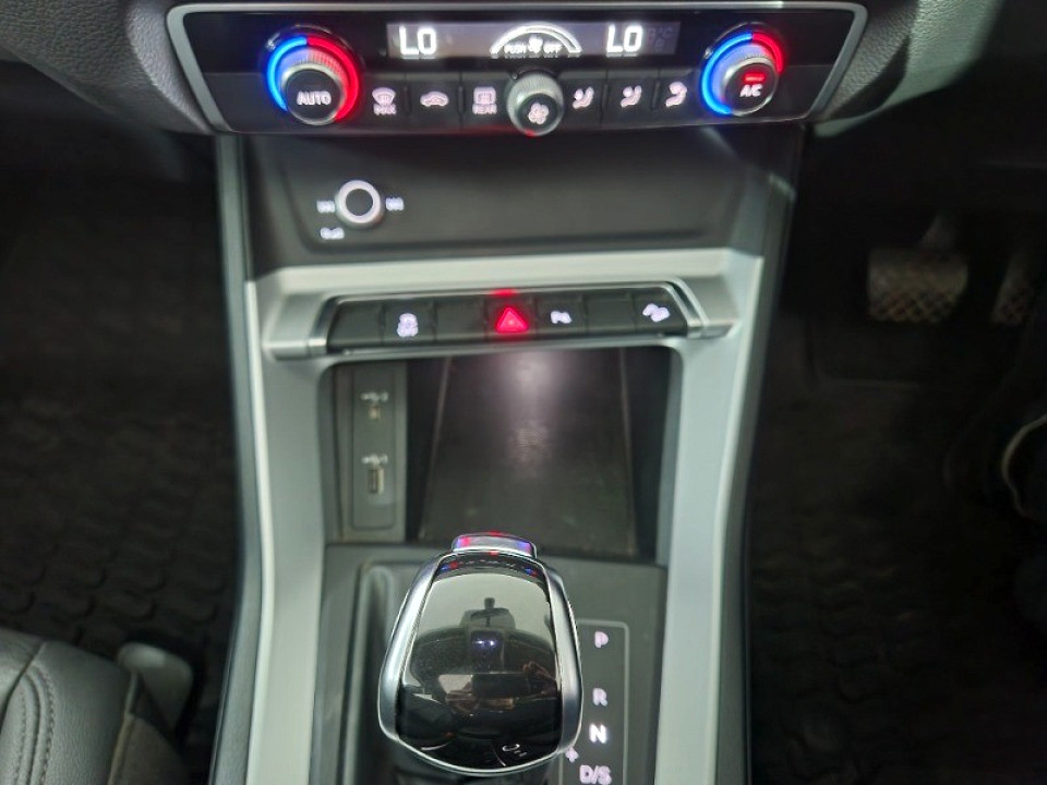 AUDI Q3 1.4T S TRONIC ADVANCED (35 TFSI), image 2