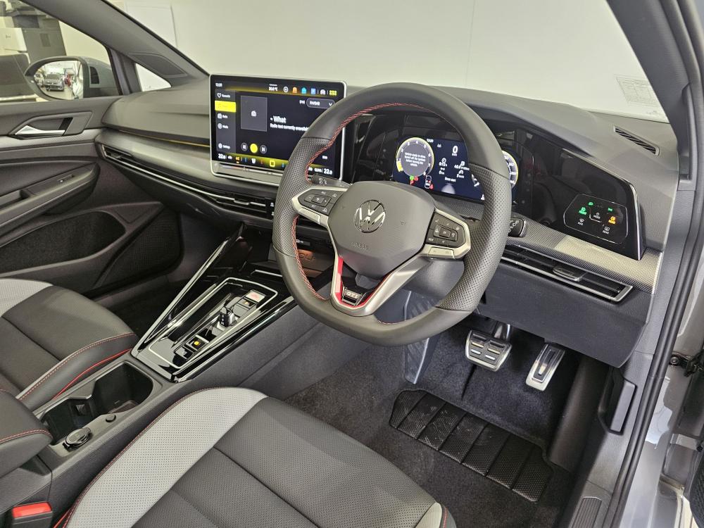 VOLKSWAGEN GOLF 8 GTi 2.0 TSI DSG, image 2