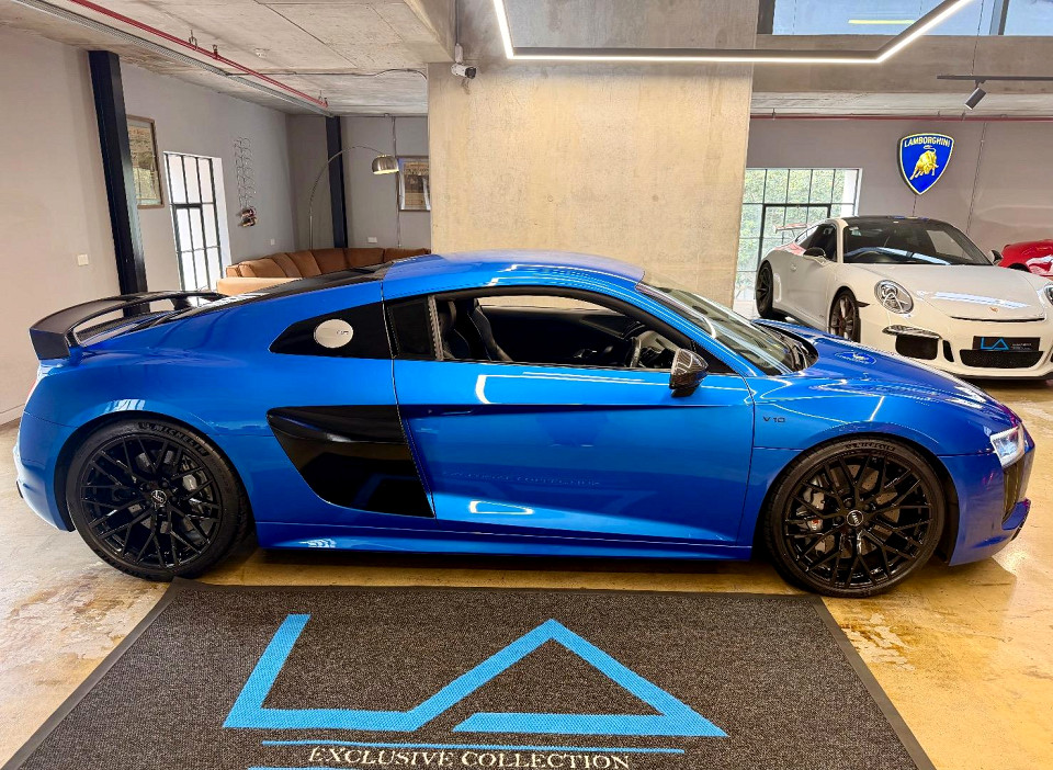 AUDI R8 5.2 FSi QUATTRO S TRONIC (PLUS), image 2