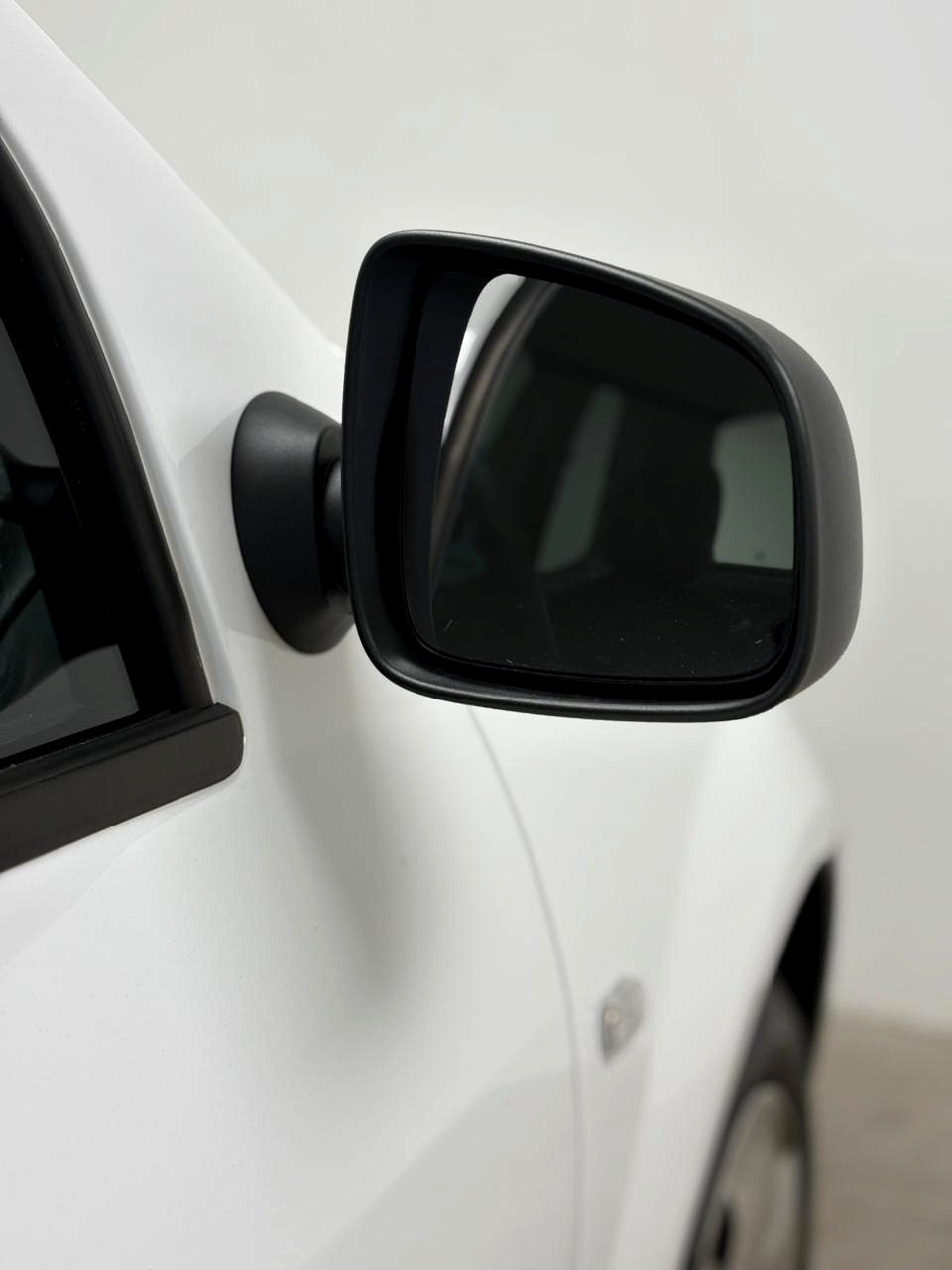 NISSAN NP200 1.6  A/C SAFETY PACK P/U S/C, image 2