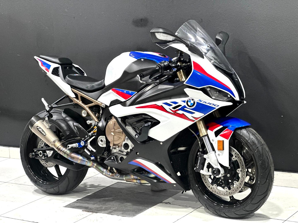 BMW RR MOTORSPORT, image 1
