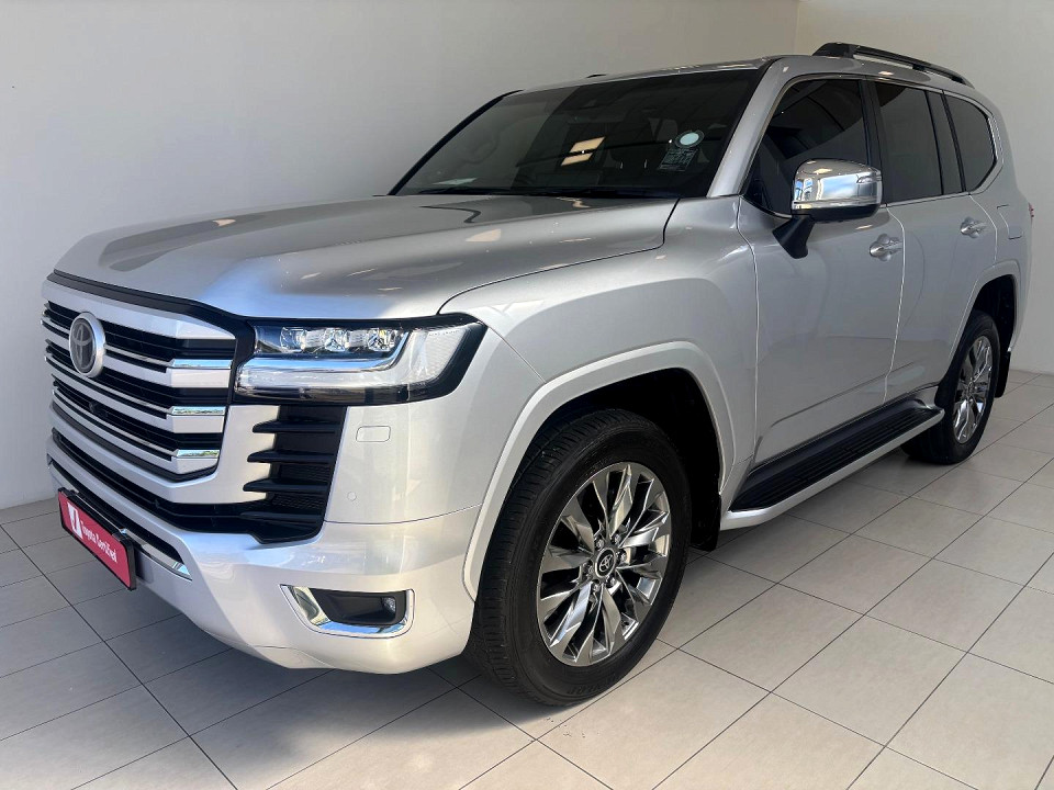 TOYOTA LANDCRUISER 300 V6 3.3D ZX, image 1