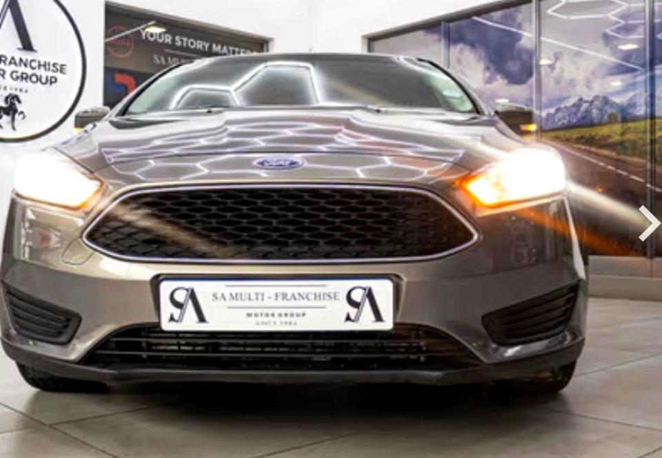 FORD FOCUS 1.0 ECOBOOST AMBIENTE 5Dr, image 2