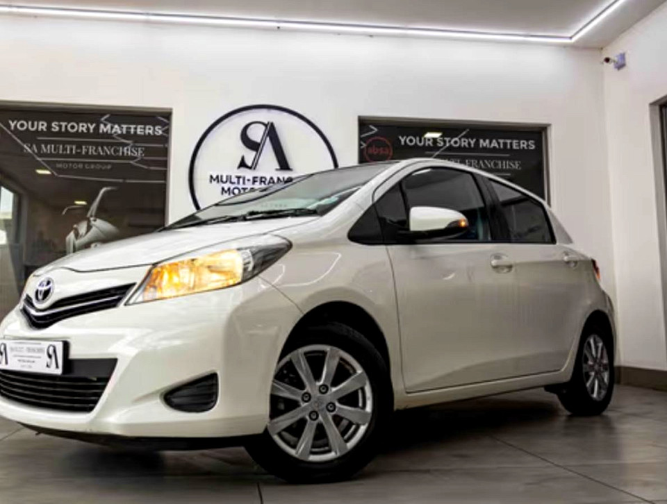 TOYOTA YARIS 1.0 XS 5Dr, image 1