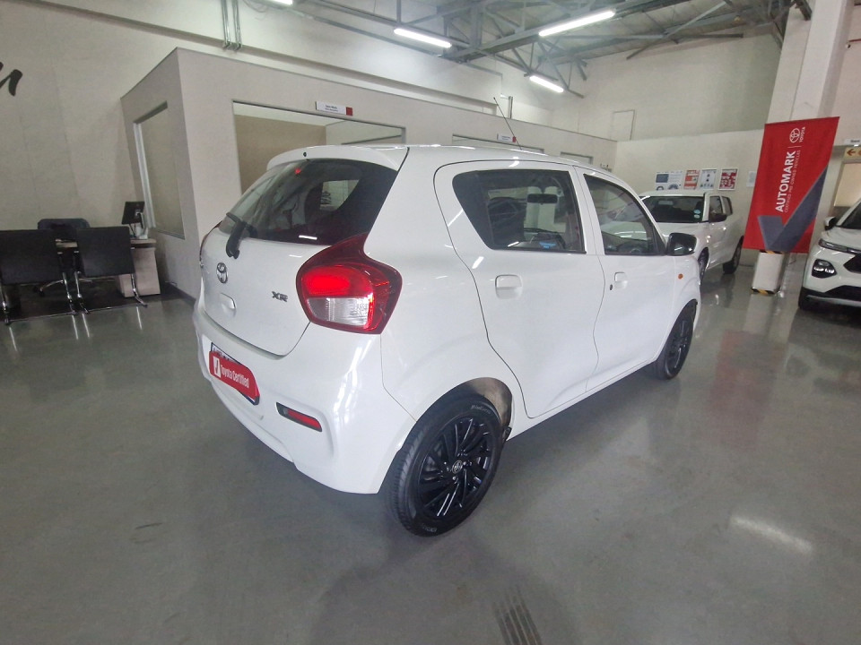 TOYOTA VITZ 1.0 XR, image 2