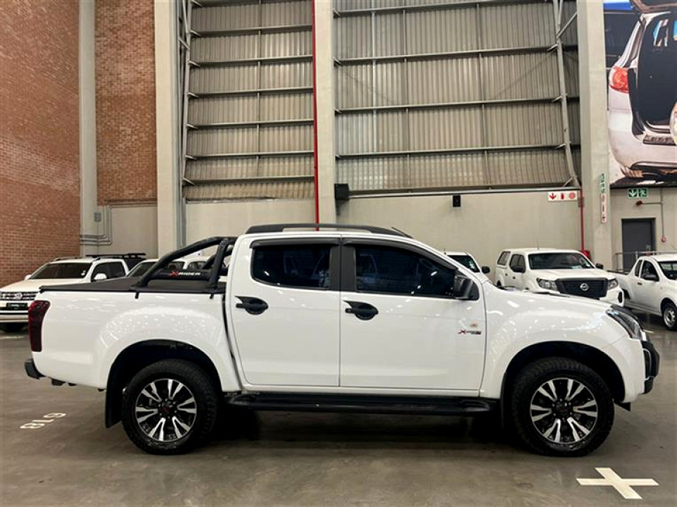 Isuzu D-Max 300 X-Rider A/T D/C P/U, image 2