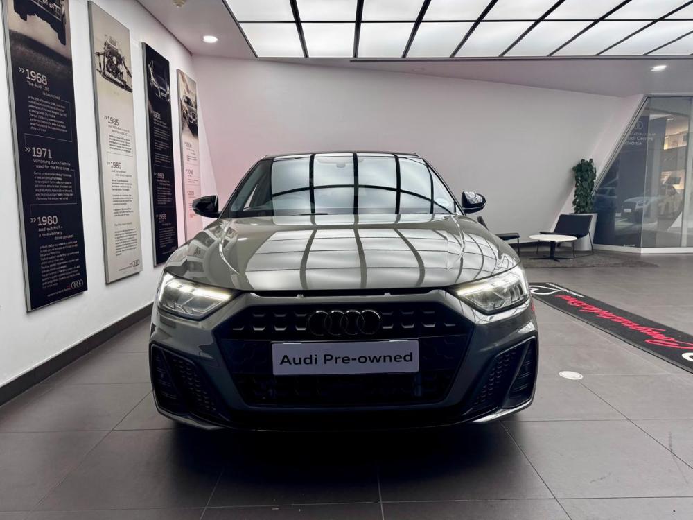 AUDI A1 SPORTBACK 30 TFSI BLACK EDITION S-TRONIC, image 2