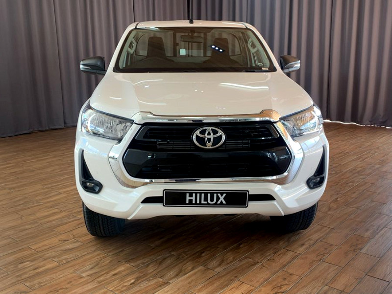 Toyota Hilux Double Cab  2.4GD6 RB Raider AT, image 1