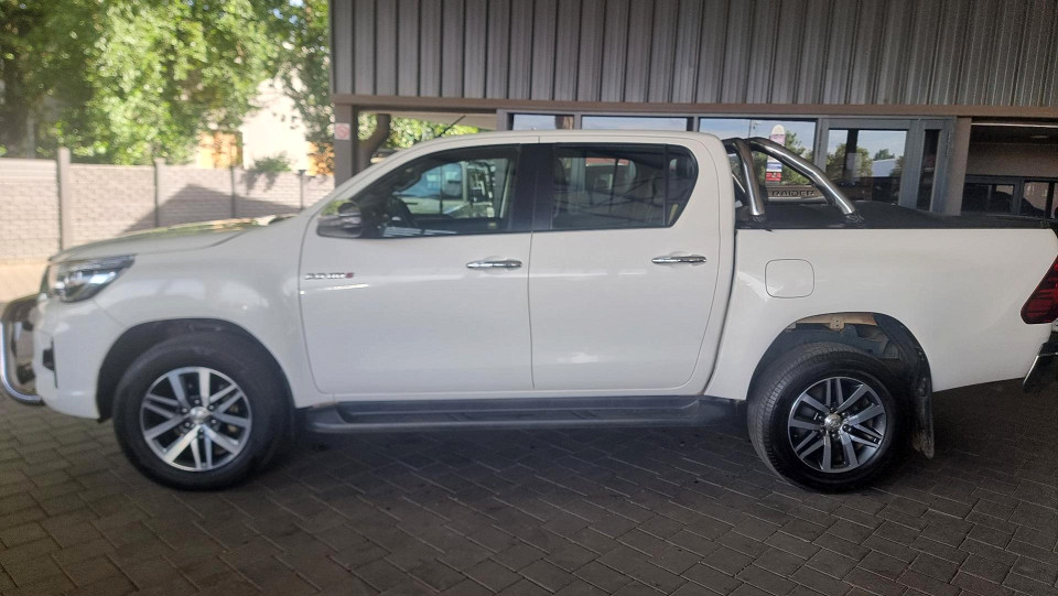 TOYOTA HILUX 2.8 GD-6 RB RAIDER A/T P/U D/C, image 2