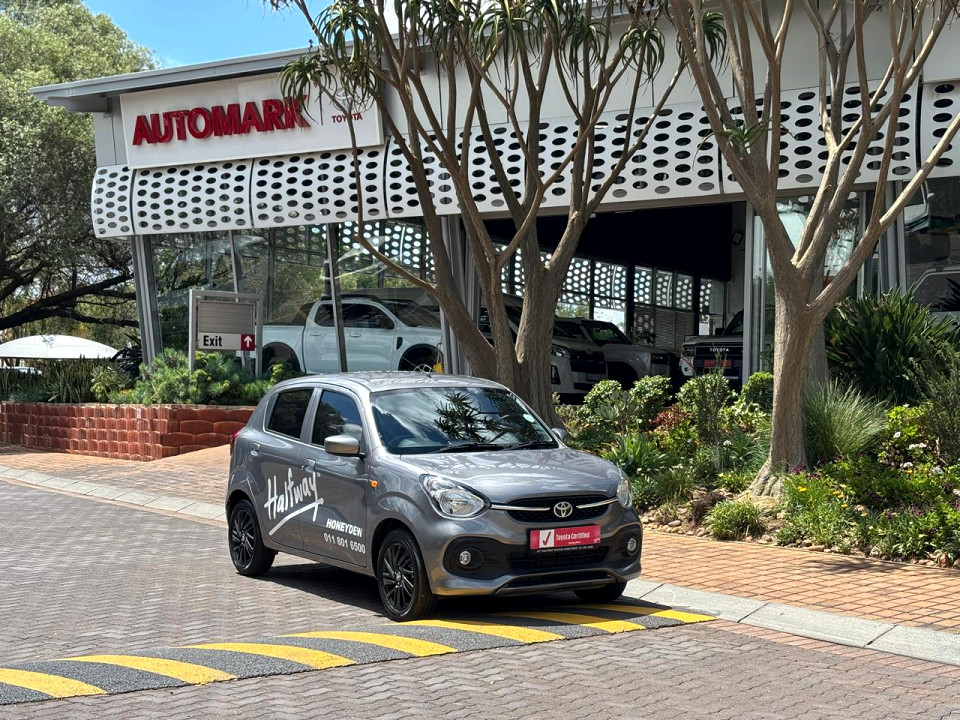 TOYOTA VITZ 1.0 XR AMT, image 1