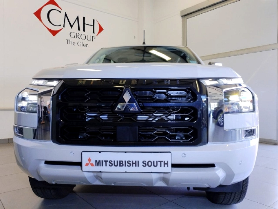 MITSUBISHI TRITON 2.4 Di-DC GLS 4X4 A/T P/U D/C, image 2