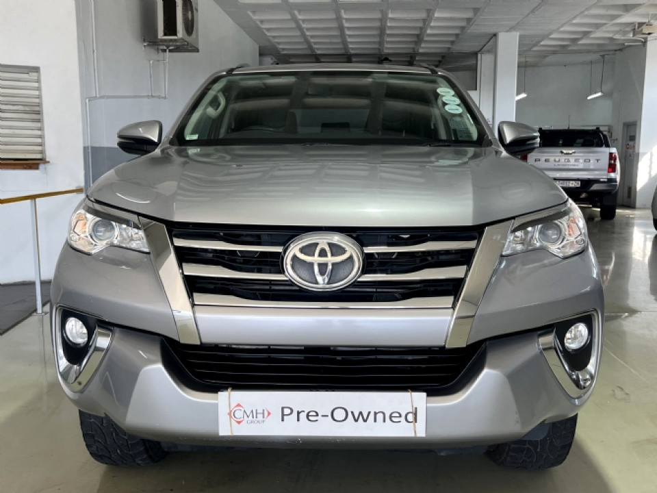 TOYOTA FORTUNER 2.4GD-6 R/B A/T, image 2