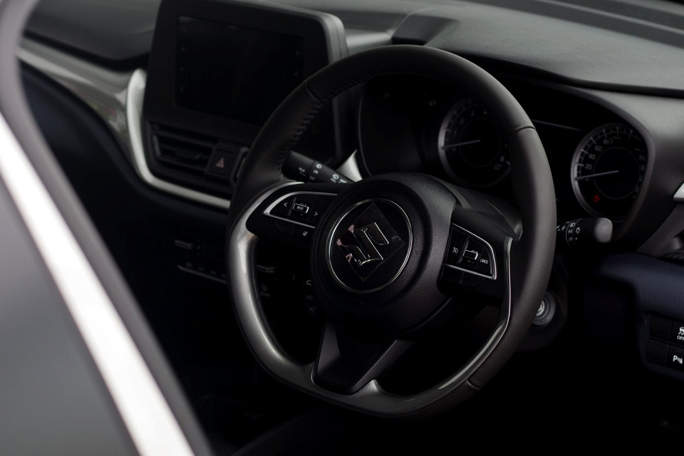 SUZUKI BALENO 1.5 GL A/T, image 2