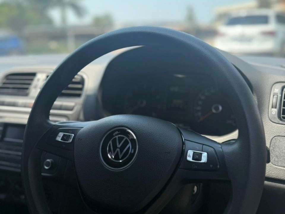 VOLKSWAGEN POLO VIVO 1.6 COMFORTLINE TIP (5DR), image 2