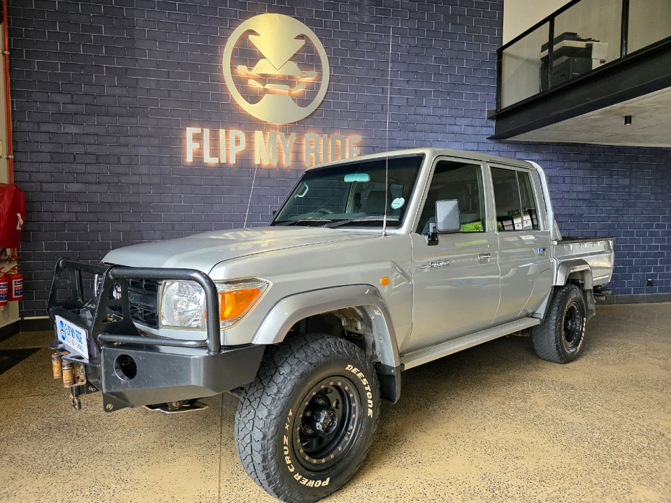 Toyota Land Cruiser 79 4.0 V6 double cab, image 1