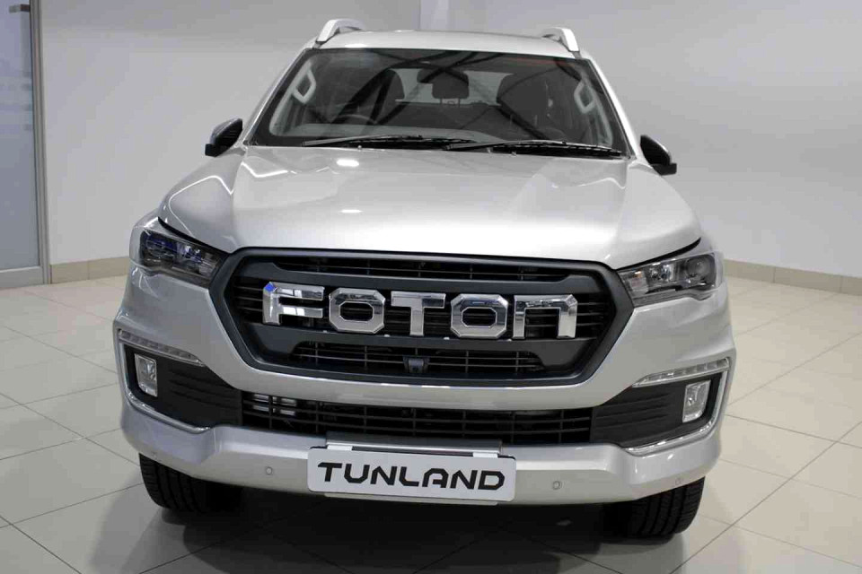 FOTON TUNLAND 2.0T G7 EXALTED 4X4 A/T P/U D/C, image 2