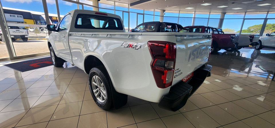 ISUZU D-MAX 3.0 Ddi HR LS S/C 4X4 A/T, image 2