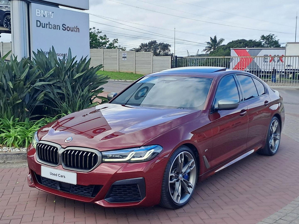 BMW M550i xDRIVE A/T (G30), image 1