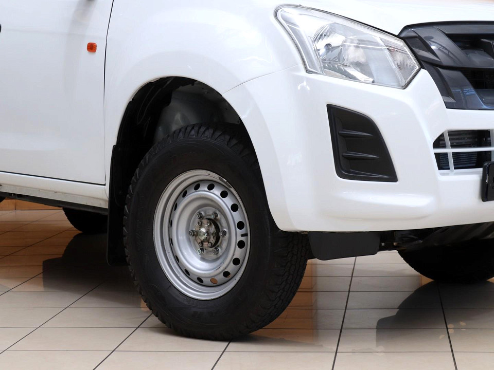 ISUZU D-MAX 250 HO FLEETSIDE SAFETY S/C P/U, image 2