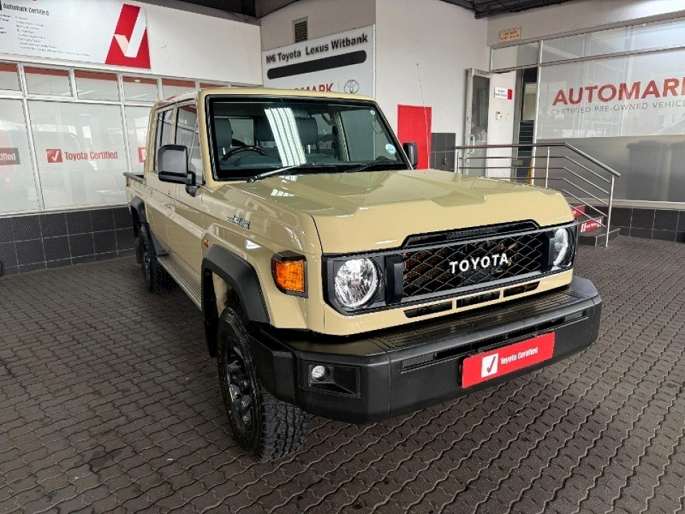 TOYOTA LAND CRUISER 79 2.8 GD-6 P/U D/C A/T, image 1