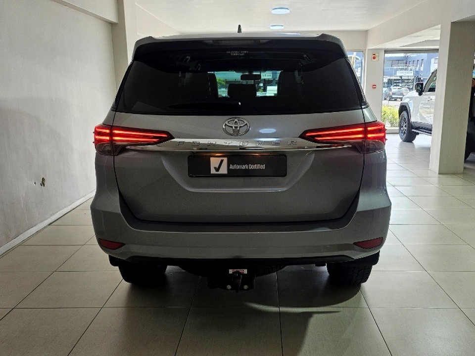 TOYOTA FORTUNER 2.4GD-6 R/B, image 2