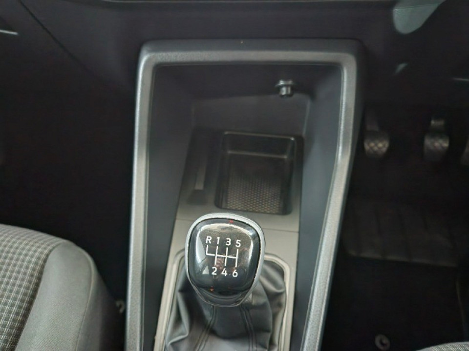 VOLKSWAGEN CADDY MAXI KOMBI 2.0 TDi, image 2