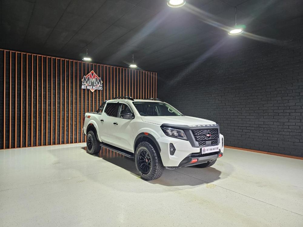 Nissan Navara 2.5DDTi Pro-2X Auto D/C P/U, image 2