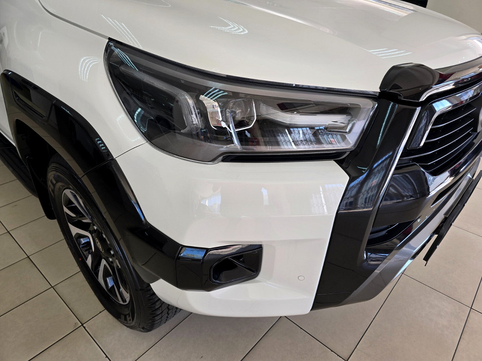 TOYOTA HILUX 2.8 GD-6 RB LEGEND 55 A/T P/U D/C, image 2