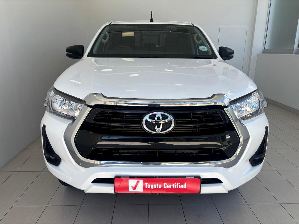 Toyota Hilux Double Cab  2.4GD6 4X4 Raider MT, image 2