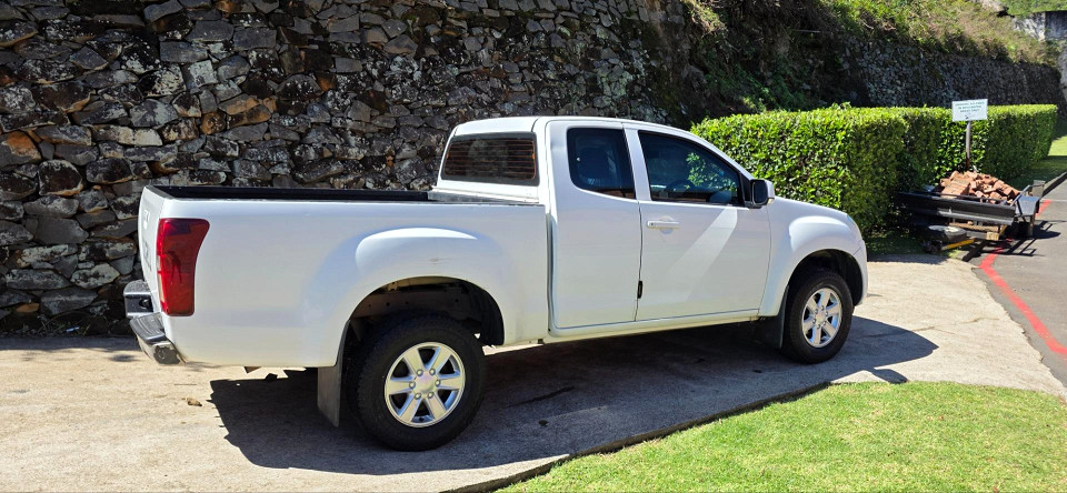 ISUZU KB 250 D-TEQ LE P/U E/CAB, image 2