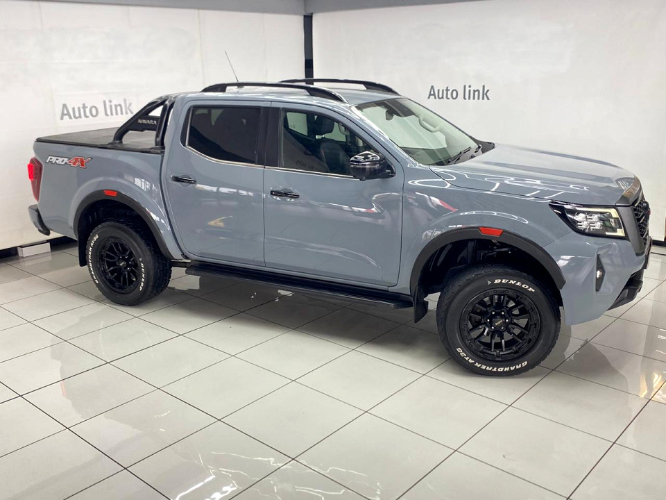 NISSAN NAVARA 2.5DDTi PRO-4X 4X4 A/T D/C P/U, image 2