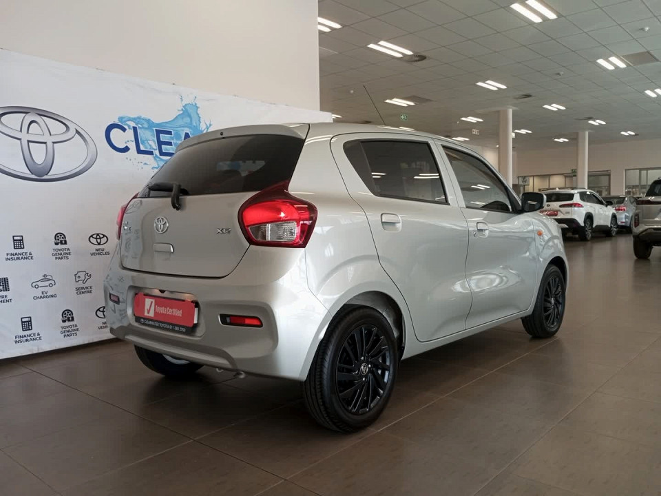 TOYOTA VITZ 1.0 XR, image 2