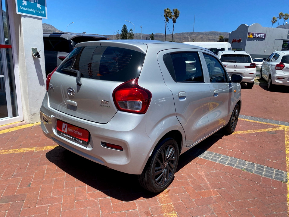 TOYOTA VITZ 1.0 XR, image 2