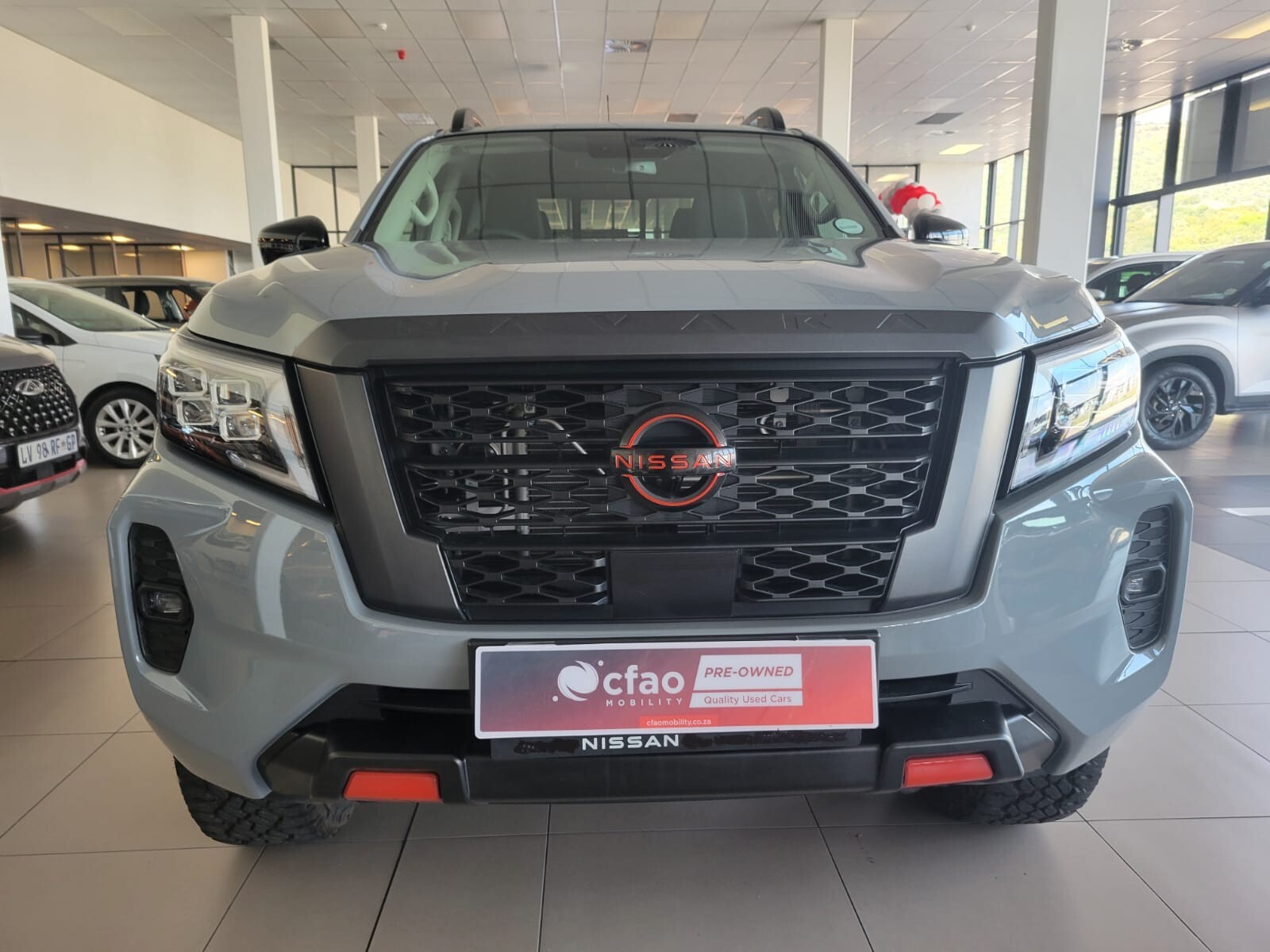 NISSAN NAVARA 2.5DDTi PRO-4X 4X4 A/T D/C P/U, image 2