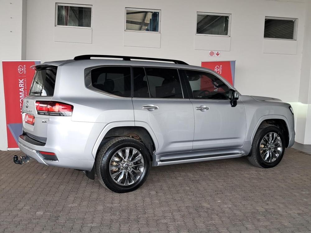 Toyota Land Cruiser 300 V6 3.3D ZX, image 2