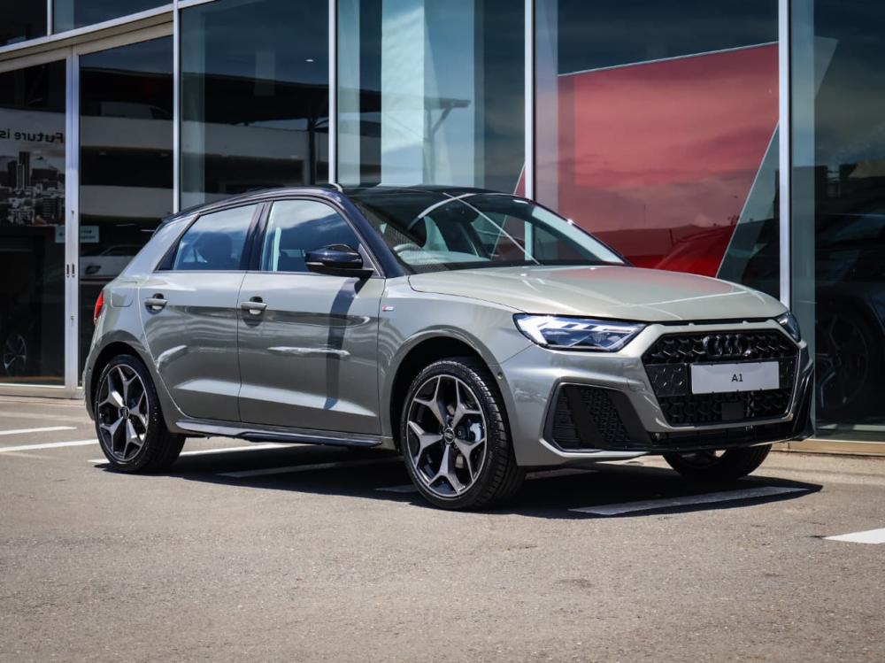 AUDI A1 SPORTBACK 30 TFSI BLACK EDITION S-TRONIC, image 1