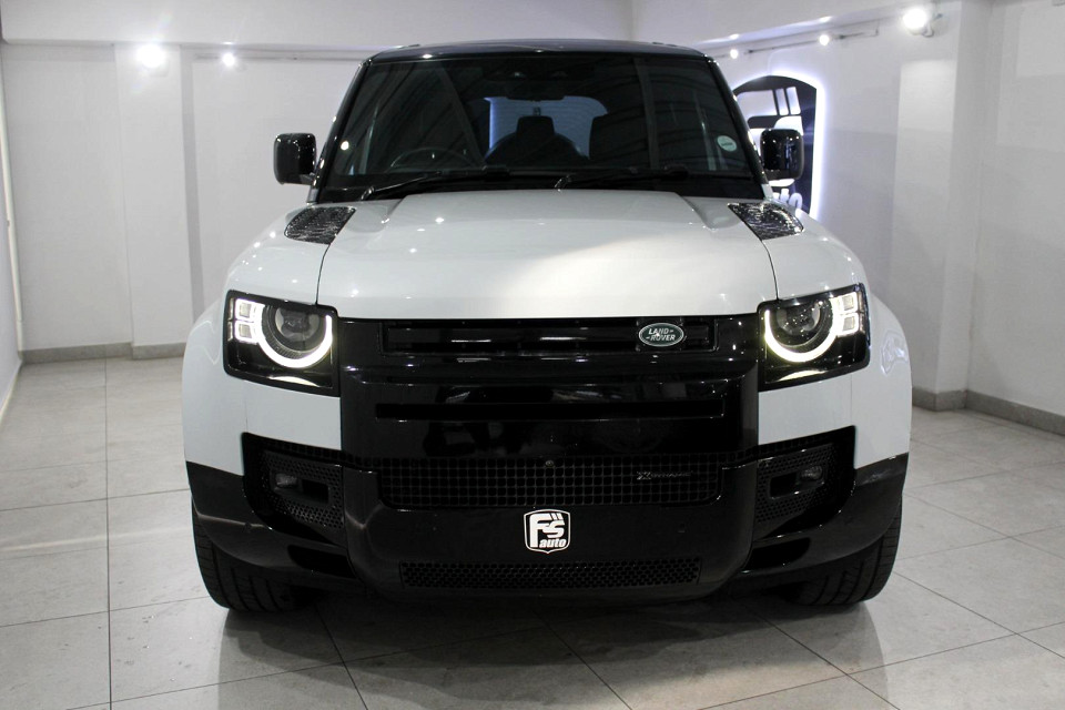 LAND ROVER DEFENDER 110 D300 HSE X-DYNAMIC, image 2