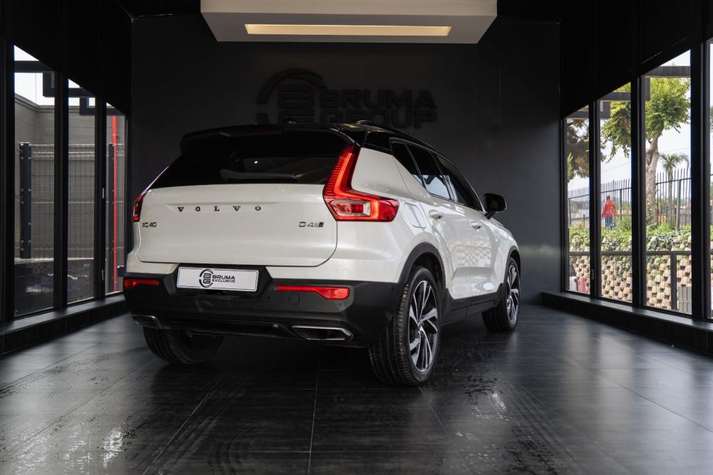 Volvo XC40 D4 AWD R-Design, image 2