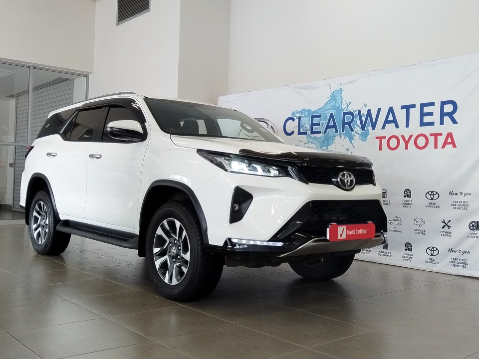 TOYOTA  FORTUNER 2.8GD-6 R/B A/T, image 1