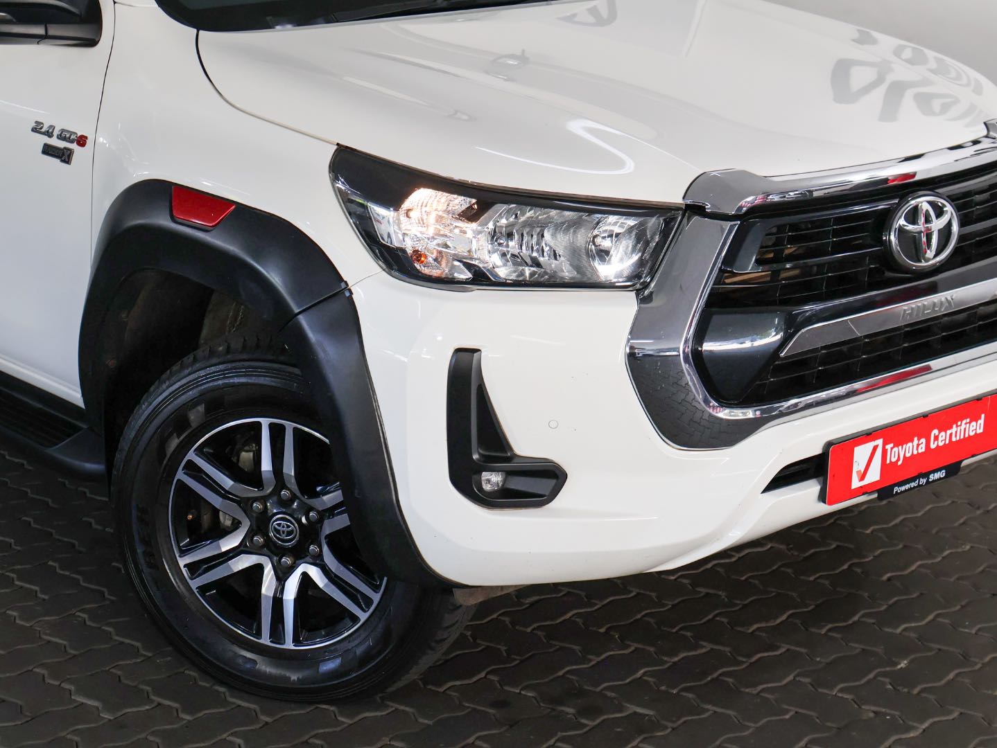 TOYOTA HILUX 2.4 GD-6 RAIDER X 4X4 A/T P/U D/C, image 2