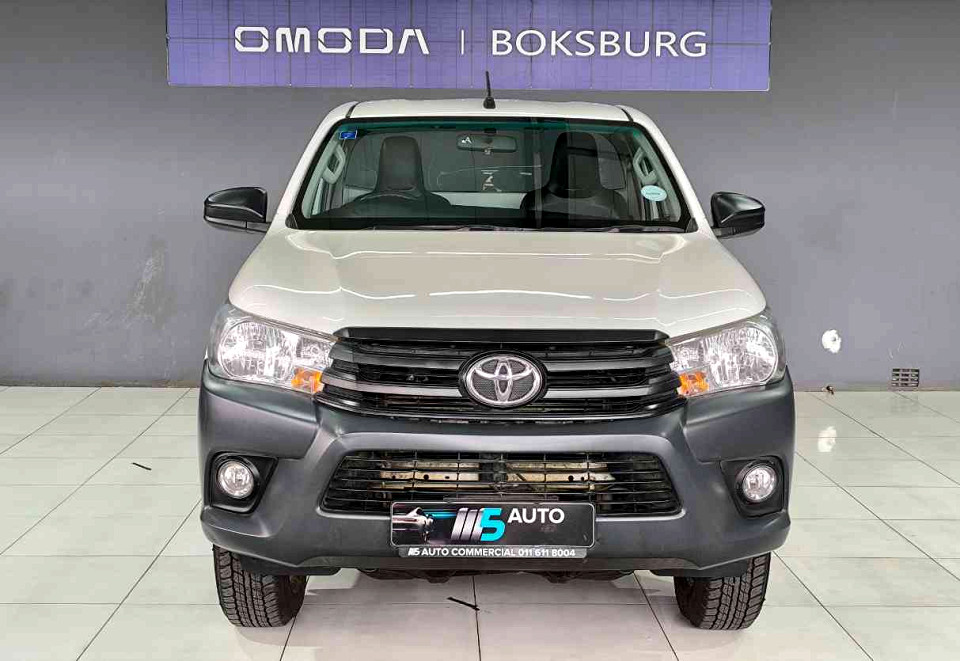TOYOTA HILUX 2.4 GD-6 SR 4X4 P/U S/C, image 2