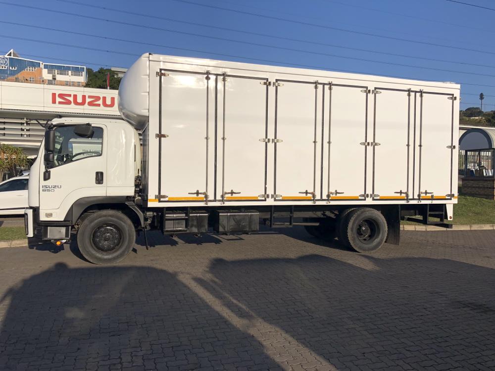 Isuzu FTR 850 AMT, image 2