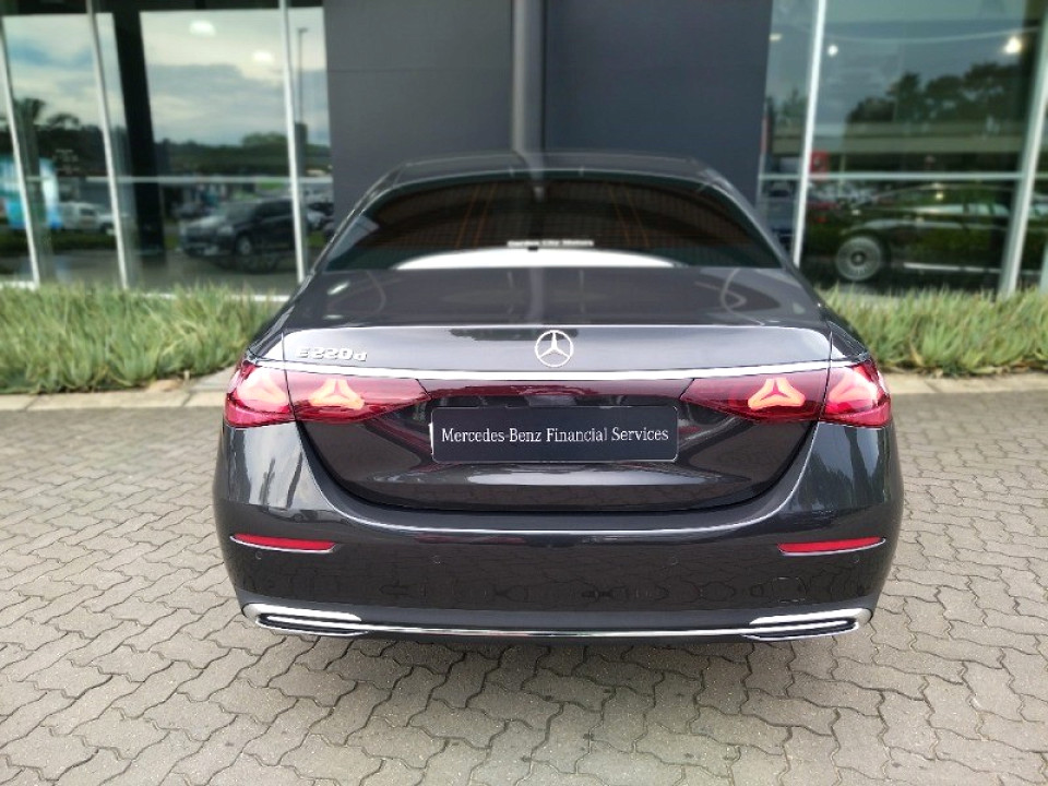 MERCEDES-BENZ E 220d, image 2