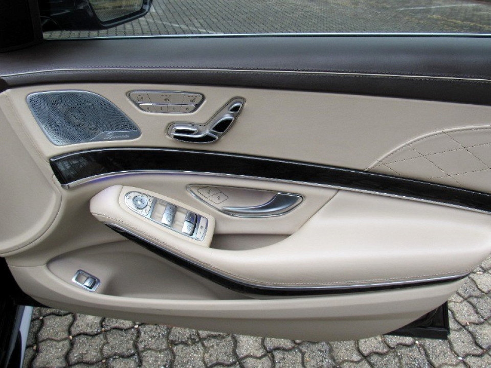 MERCEDES-BENZ S560, image 2