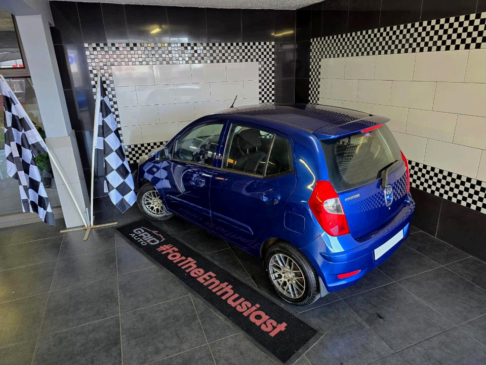 HYUNDAI i10 1.1 GLS/MOTION, image 2