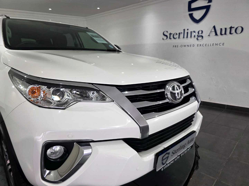 TOYOTA FORTUNER 2.4GD-6 R/B A/T, image 2